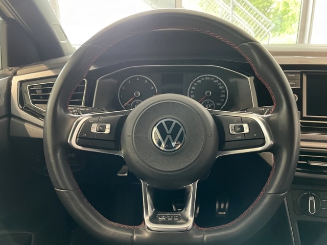 Volkswagen Polo 2.0 TSI DSG