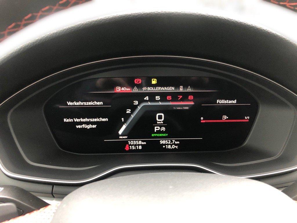 Audi A4 40 TFSI Avant Quattro S-Line S-Tronic