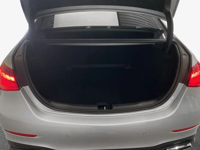 Mercedes-Benz C 200 Sedan