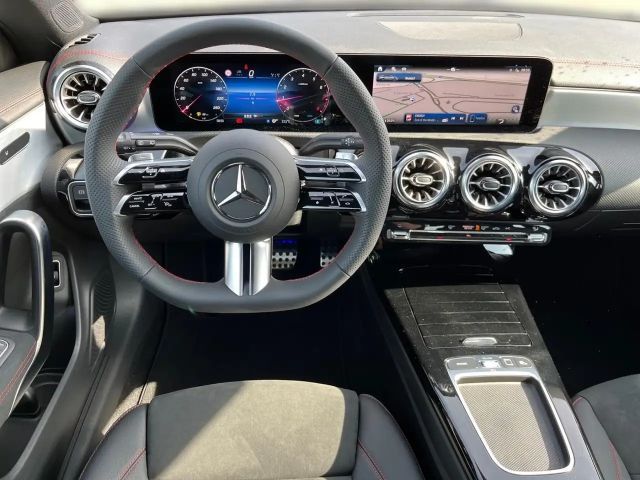 Mercedes-Benz CLA 180 AMG Line Shooting Brake