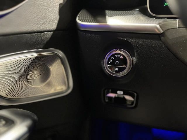 Mercedes-Benz C 220 AVANTGARDE C 220 d Estate