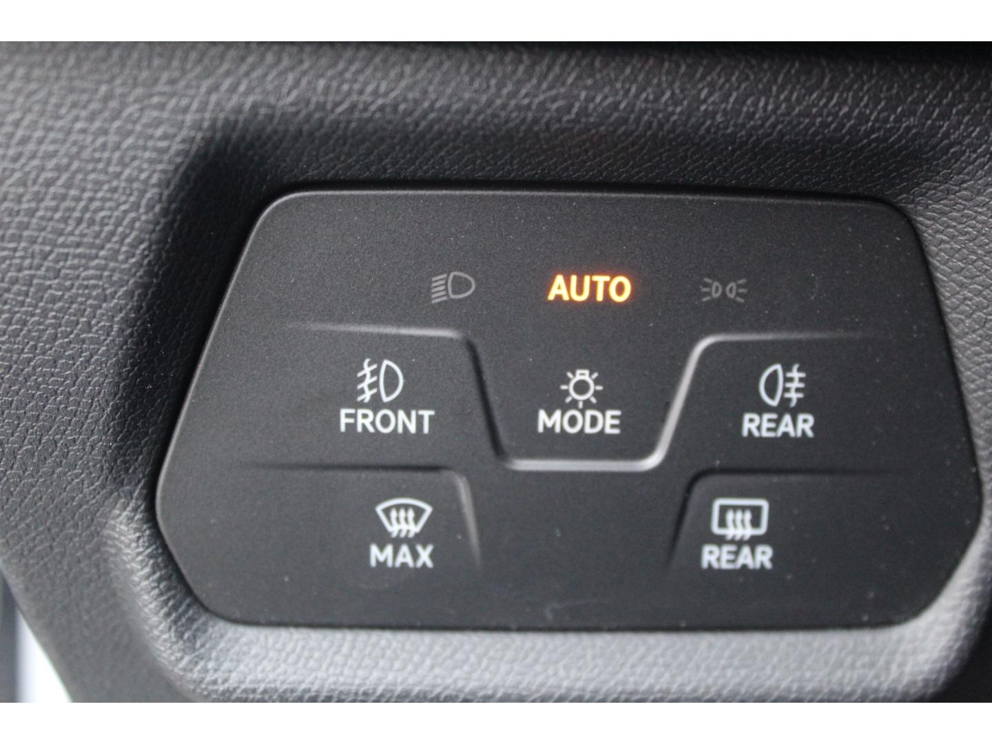 Seat Leon 2.0 TSI DSG FR-lijn Sportstourer