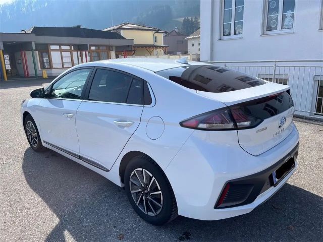 Hyundai Ioniq Electric