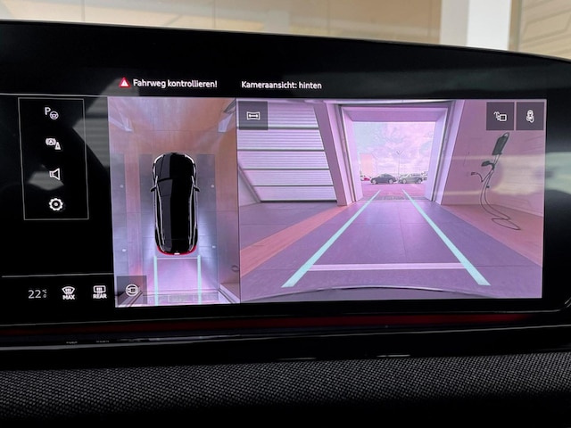 Audi A6 Avant Quattro S-Tronic