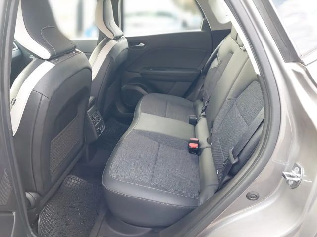 Renault Captur EDC Intens TCe 140