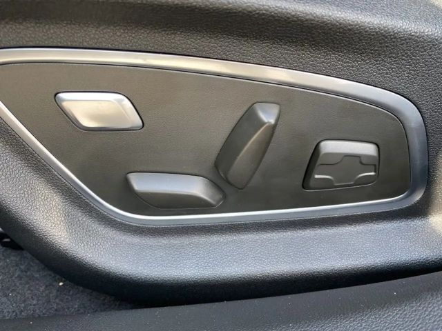 Renault Megane Combi EDC Intens TCe 140