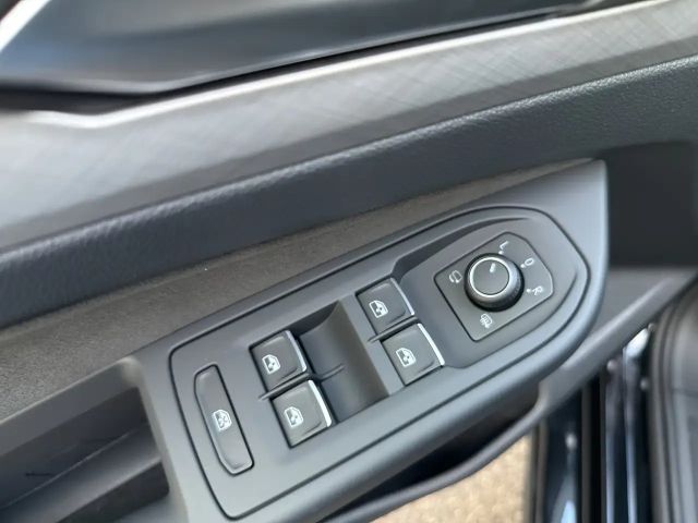 Volkswagen Golf Rabbit TSI