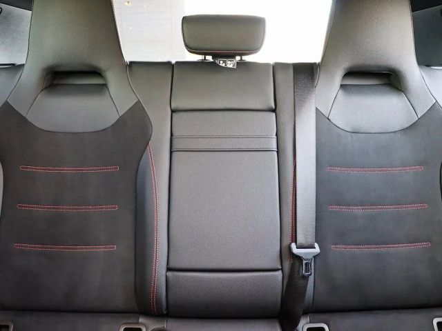 Mercedes-Benz A 200 A 200 d AMG Line