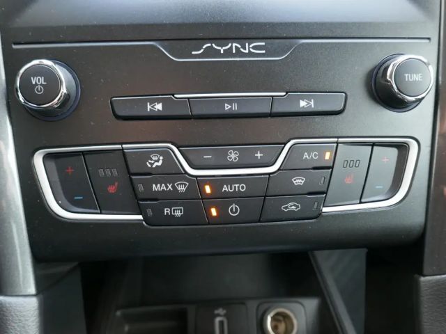 Ford Mondeo Titanium