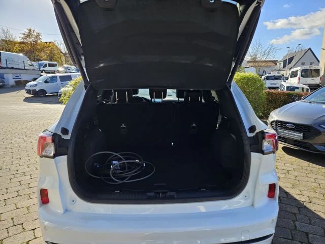 Ford Kuga Plug in Hybrid ST Line X