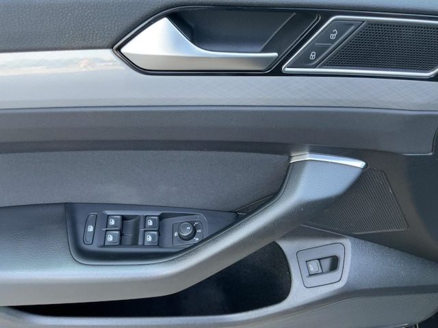 Volkswagen Passat 2.0 TDI Business DSG Variant