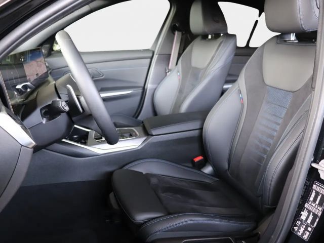 BMW 330 330i Sedan xDrive