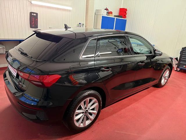 Audi A3 30 TDI Sedan