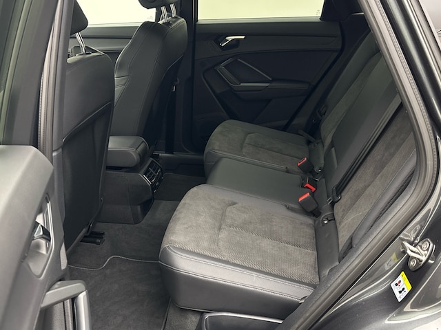 Audi Q3 35 TDI S-Line S-Tronic