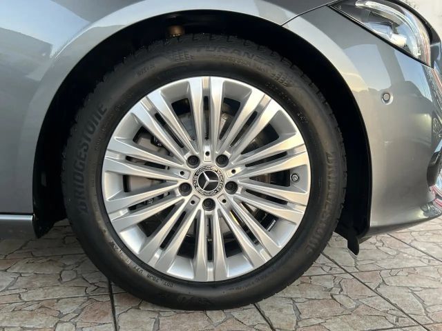 Mercedes-Benz C 220 AVANTGARDE C 220 d Sedan