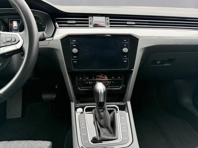 Volkswagen Passat 1.5 TSI Business DSG Variant