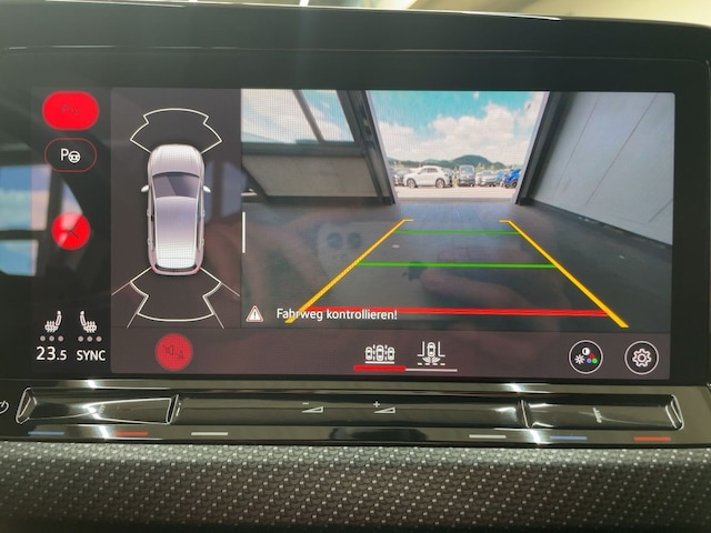 Volkswagen Golf 2.0 TSI DSG Golf VIII