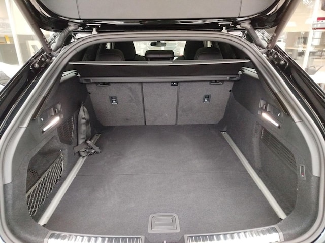 Audi A6 Avant Quattro S-Tronic