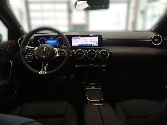 Mercedes-Benz A 200 LENKRADHEIZUNG LED HP 17 ZOLL ALU