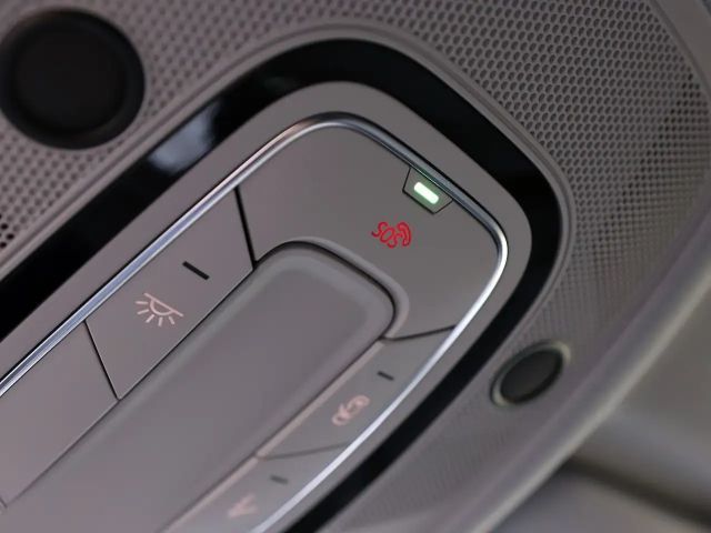 Audi A4 30 TDI Sedan