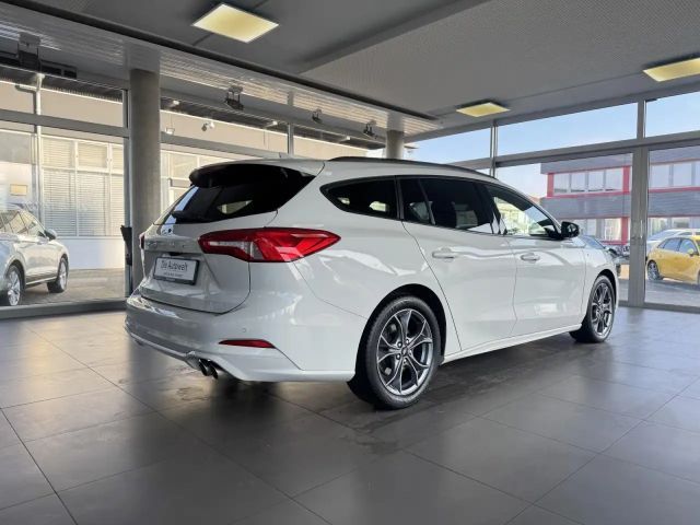 Ford Focus ST Line TDCi Wagon