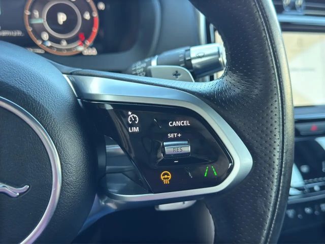 Jaguar XE AWD D200 R-Dynamic S