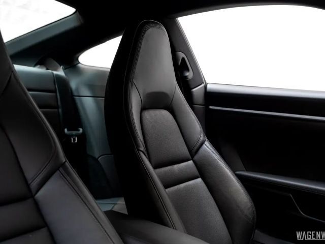 Porsche 992 Carrera Coupé