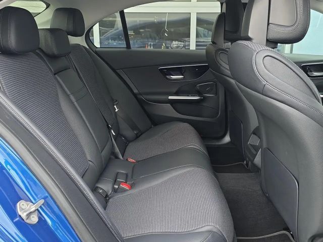 Mercedes-Benz C 200 AVANTGARDE Estate Sedan