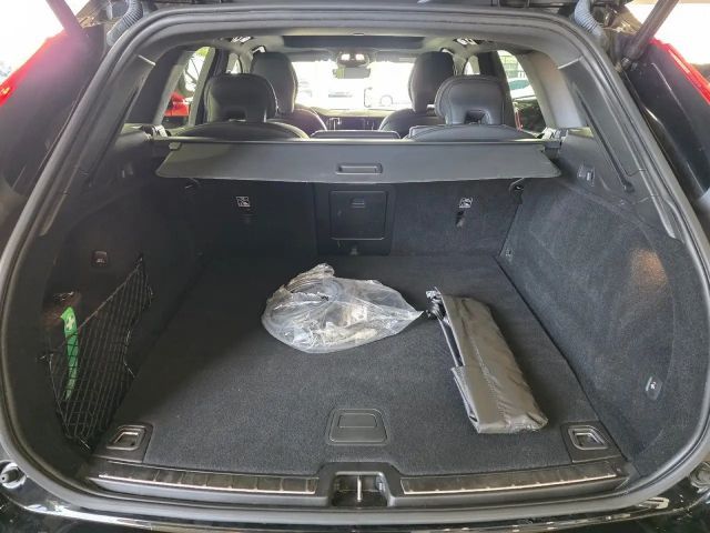 Volvo XC60 AWD Dark Plus Recharge T6