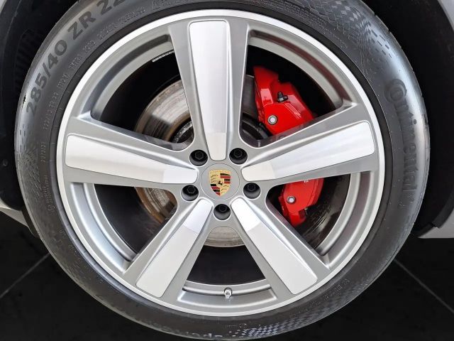 Porsche Cayenne E-Hybrid S