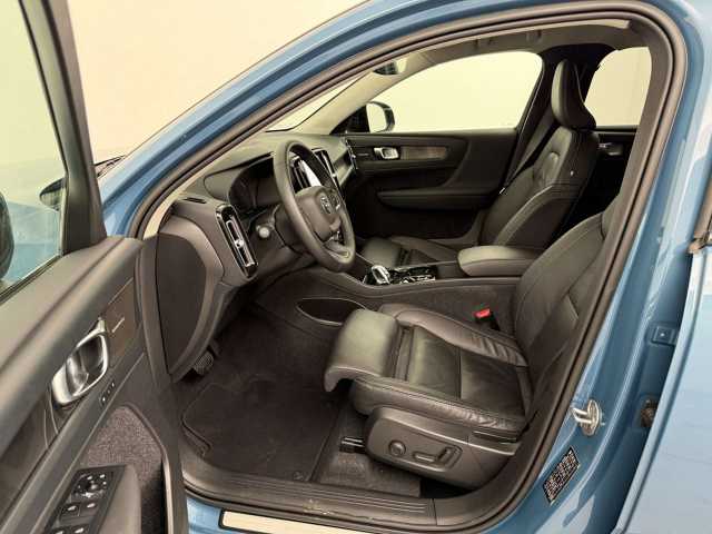 Volvo XC40 Dark Plus Recharge T5
