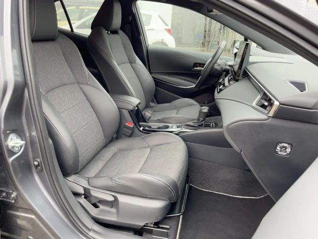 Toyota Corolla Hybride Team D