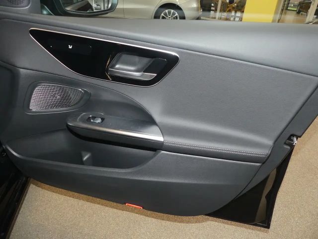 Mercedes-Benz C 200 AVANTGARDE Estate