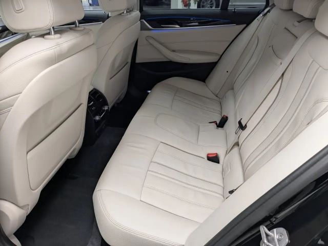 BMW 530 530e Touring