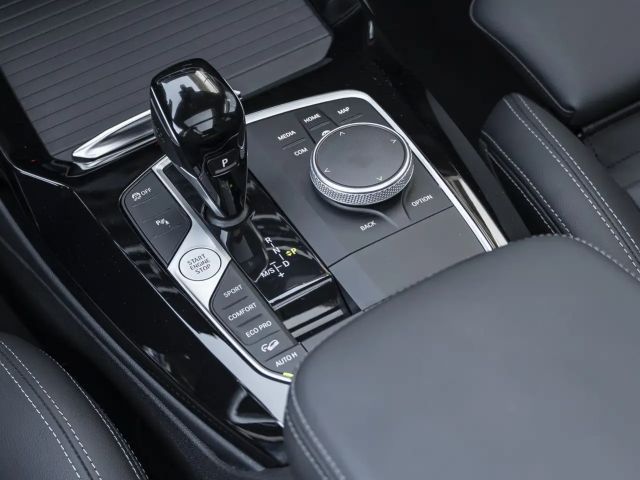 BMW X3 40i  21Z PANO H/K DAPr HUD AHK M-Sitz LENKHZ