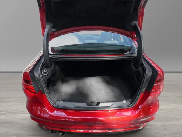 Jaguar XE D200 R-Dynamic S