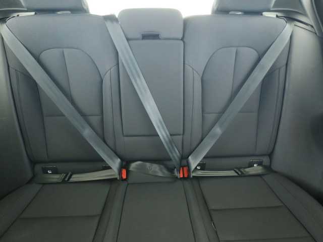 Volvo XC40 R-Design Recharge T5