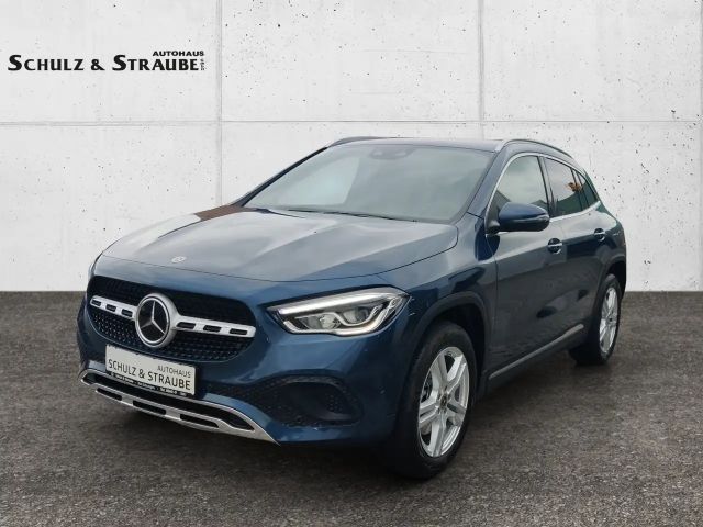 Mercedes-Benz GLA 250 4MATIC Progressive