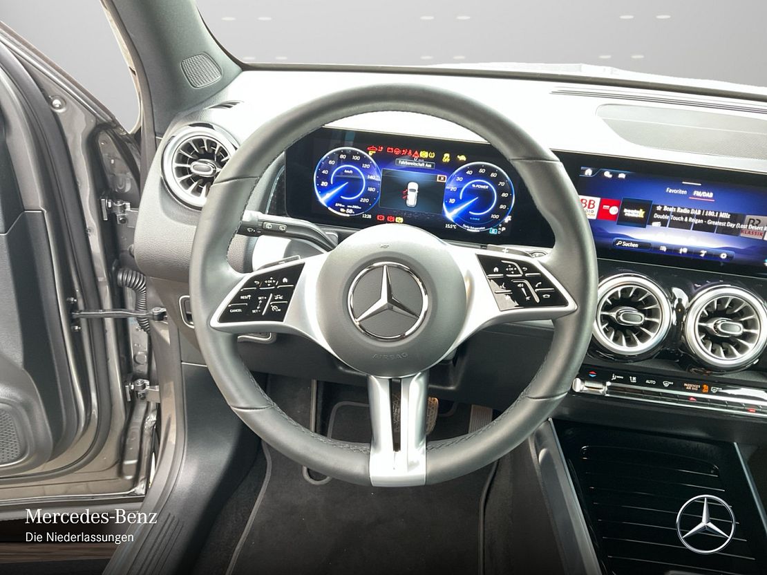 Mercedes-Benz EQB 250