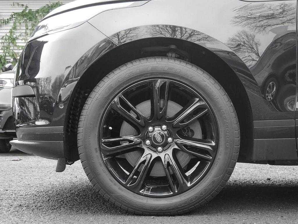 Land Rover Range Rover Velar Standard