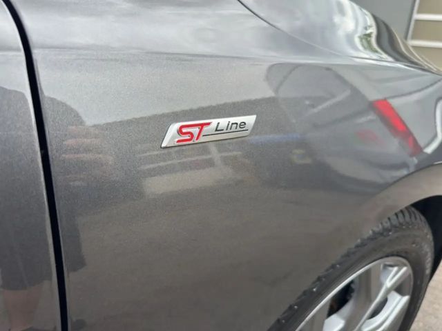 Ford Focus EcoBoost ST Line Wagon