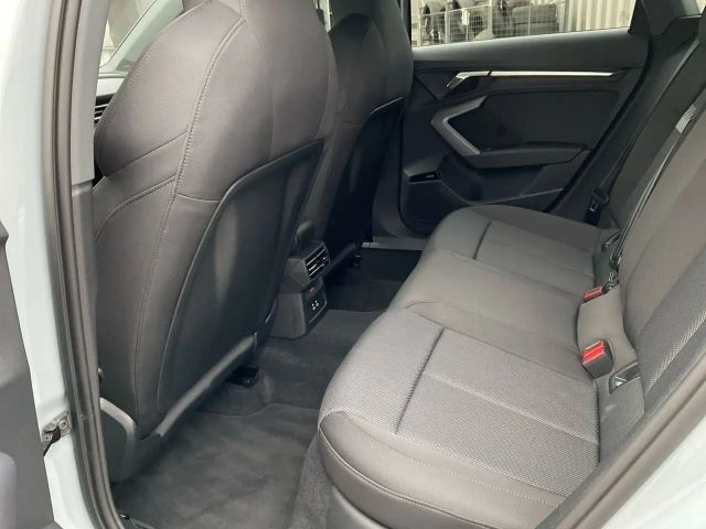 Audi A3 35 TFSI Sedan