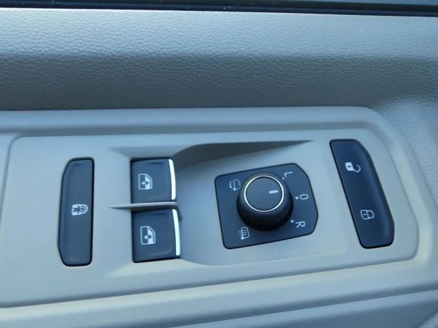 Volkswagen Multivan Life T7