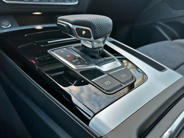 Audi Q5 Quattro S-Line Sportback