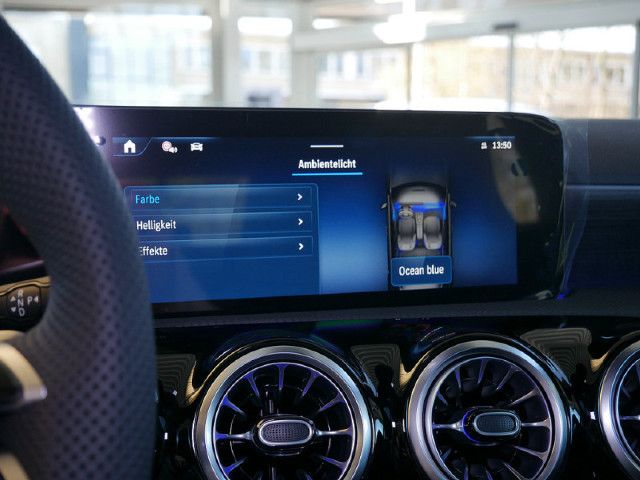 Mercedes-Benz A 200 A 200 d