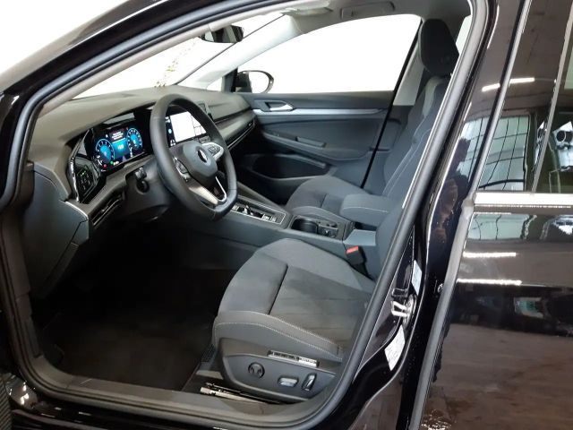 Volkswagen Golf 1.5 eTSI DSG Style Variant