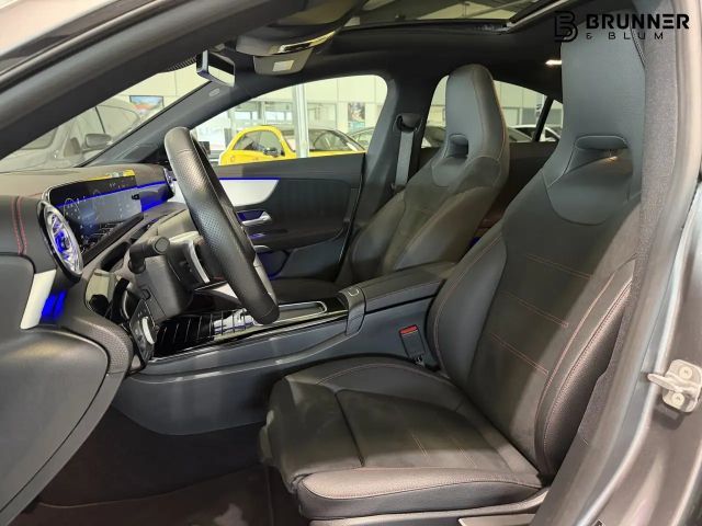 Mercedes-Benz CLA 200 AMG Line Coupé