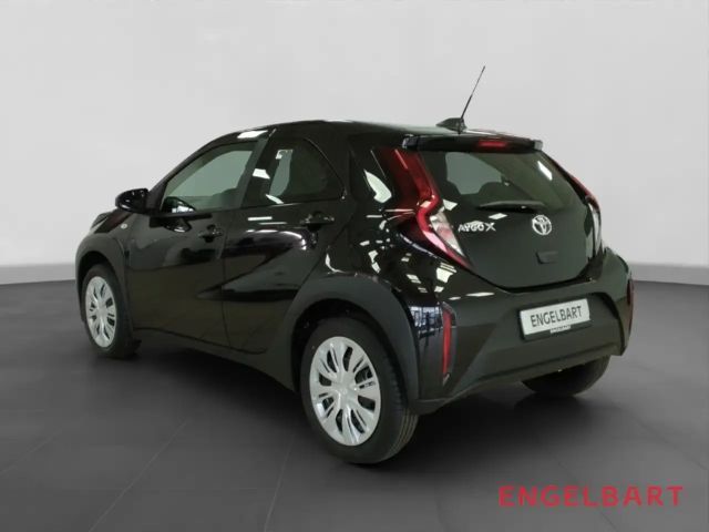 Toyota Aygo X 1.0 VVT-i Business Hatchback