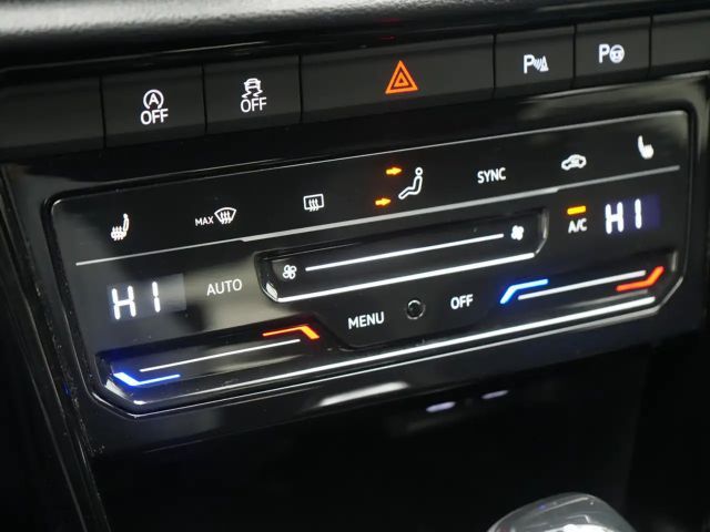 Volkswagen T-Roc R CARPLAY KEYLESS ACC MATRIX NAVI LEDER