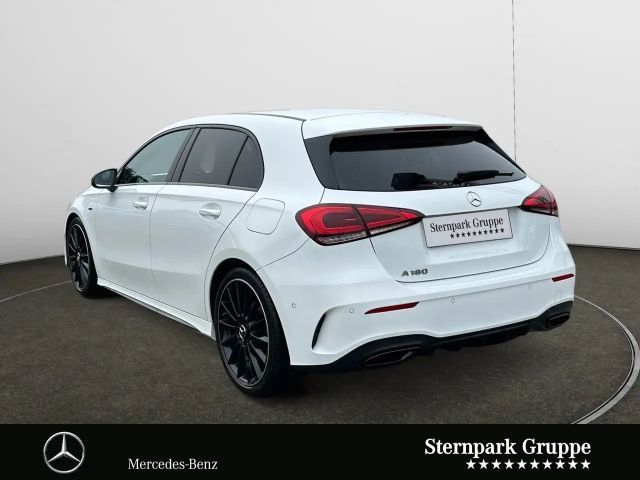 Mercedes-Benz A 180 AMG Line
